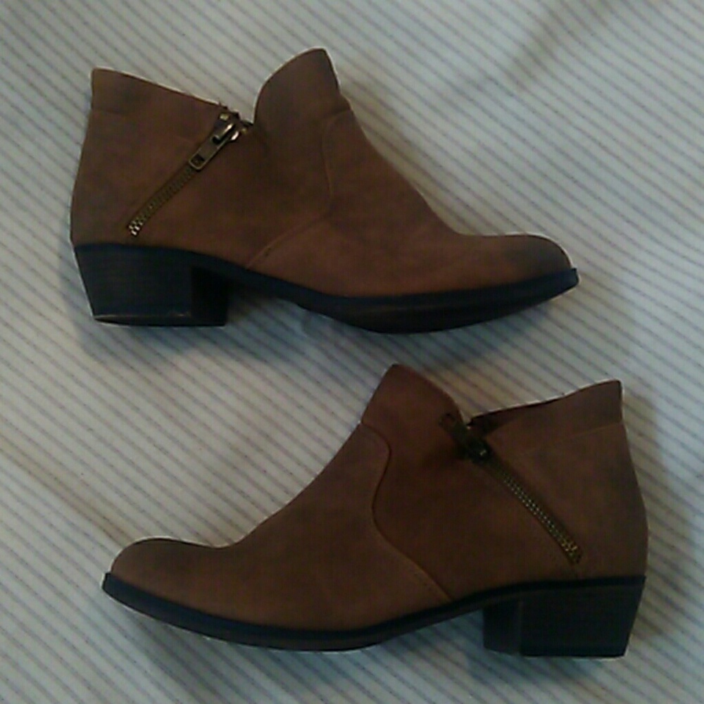 American Rag brown ankle booties